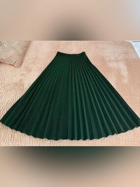 Zara Green Metallic Thread Pleated Midi Skirt - Elegant Women's A-Line